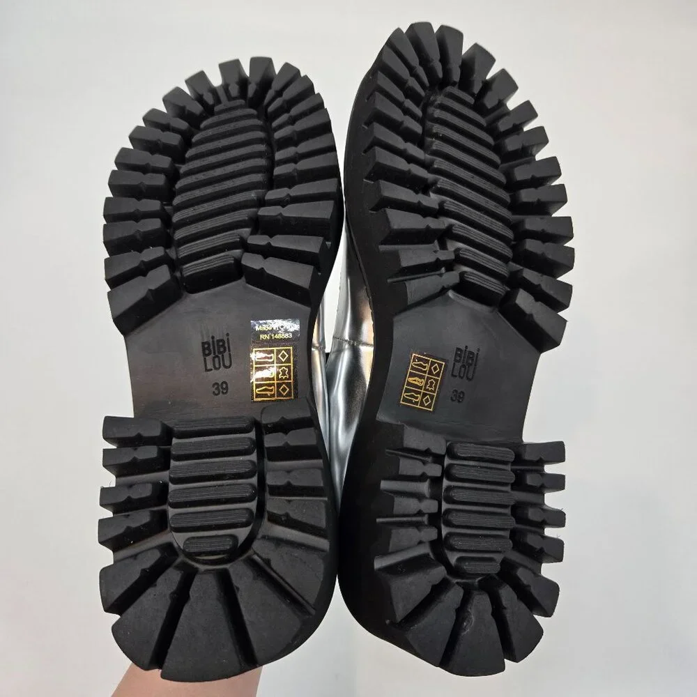 Anthro Bibi Lou Cathy Silver Chunky T-Strap Mary Janes Women's Size US 9 EU 39